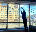 Акцию "Окна памяти" запустили на Сахалине в знак скорби о жертвах теракта в "Крокус Сити Холле"