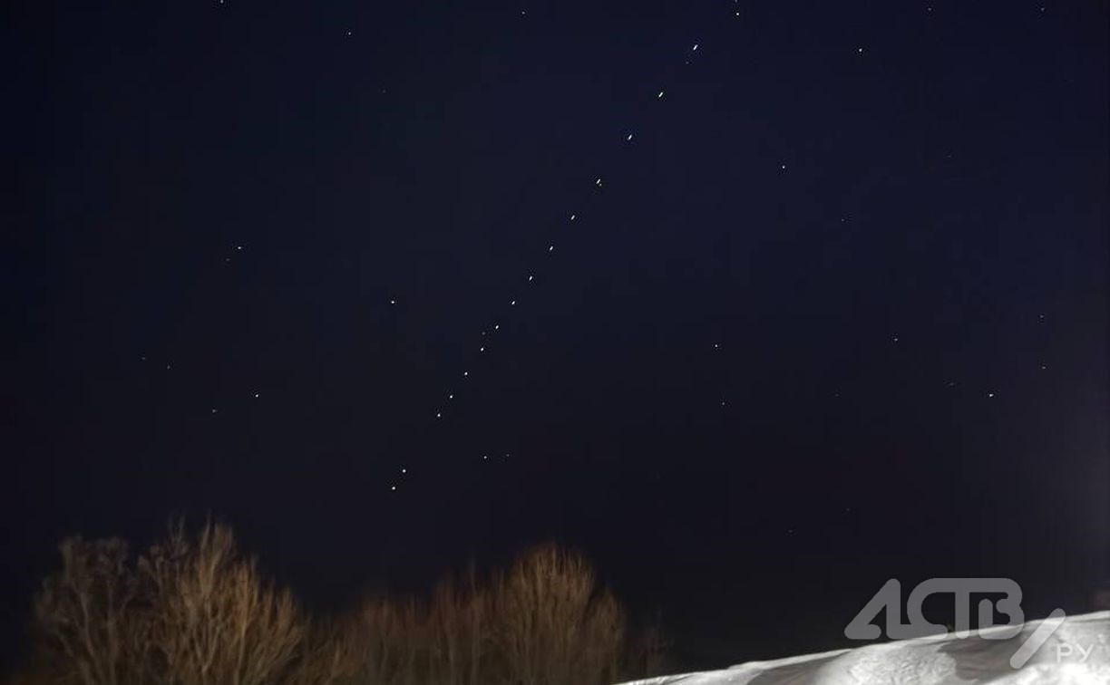 Космический "поезд" промчался над Сахалином