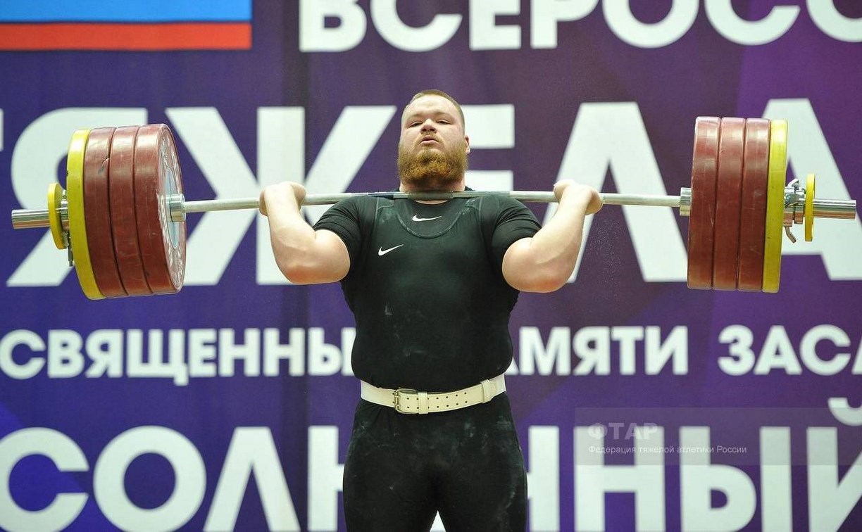 Сахалинцы завоевали семь медалей всероссийских соревнований по тяжёлой атлетике