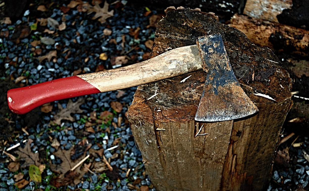 "Показания под давлением": в суде оправдали сахалинку, которую обвинили в нападении с топором на стариков