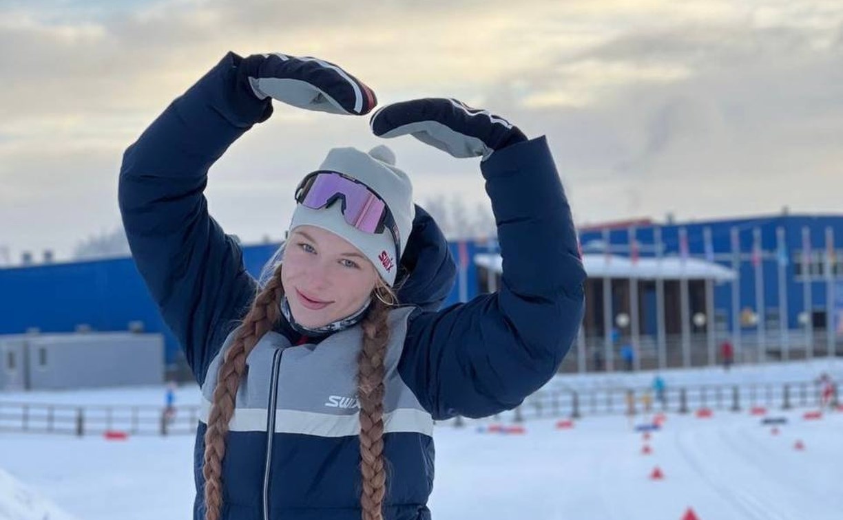 Молодая сахалинка обошла сотни спортсменок и завоевала золото на лыжных гонках в Сыктывкаре