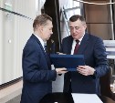 Валерий Лимаренко и Алексей Миллер обсудили газификацию Сахалина на ПМЭФ-2026