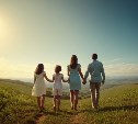 Работающие родители двух и более детей смогут получить ещё одну выплату 