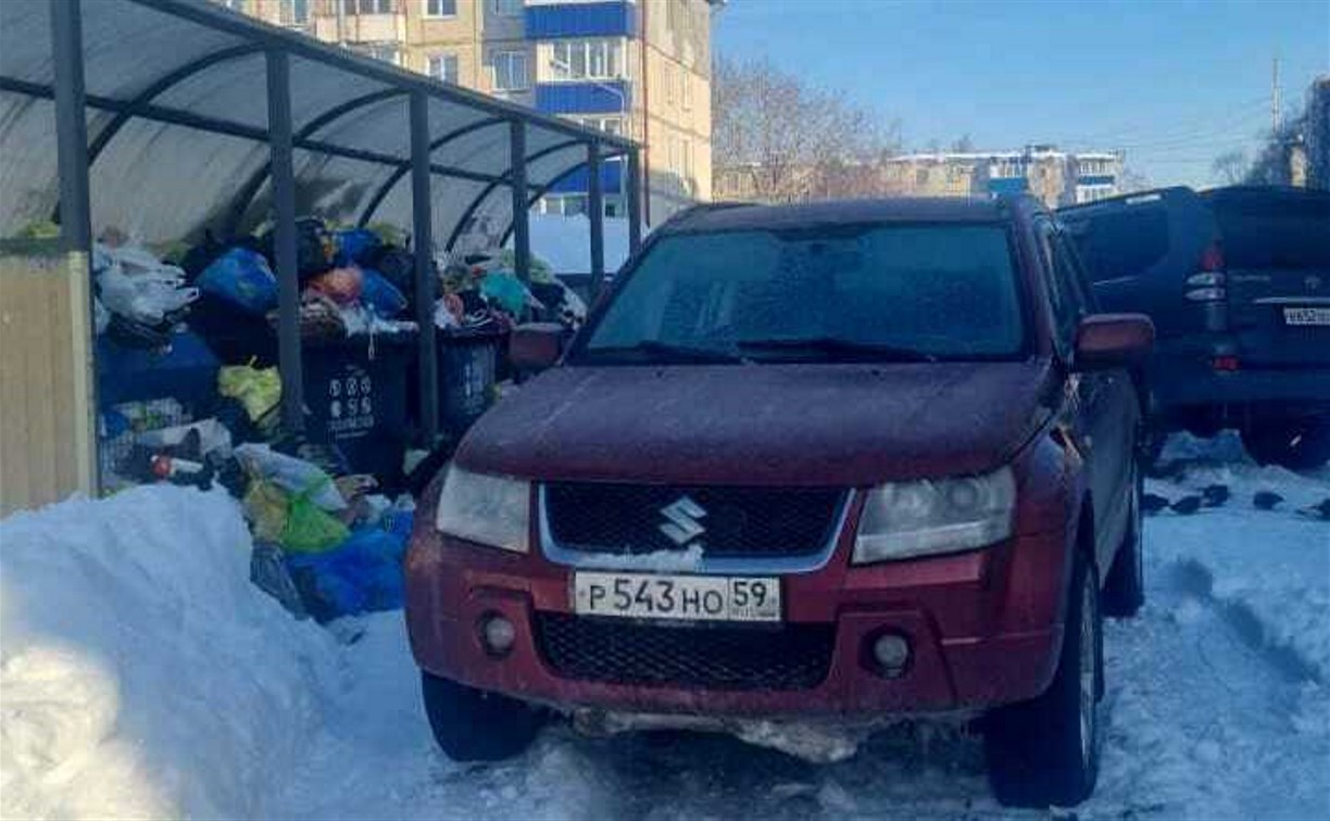 "Паркуюсь, где хочу": очередная партия автохамов, которые помешали вывозу мусора на Сахалине