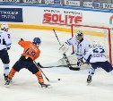 Хоккеисты "Сахалина" не смогли одолеть "Амурских тигров"