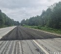 На участках федеральной трассы Южно-Сахалинск – Холмск обновляют дорожное покрытие