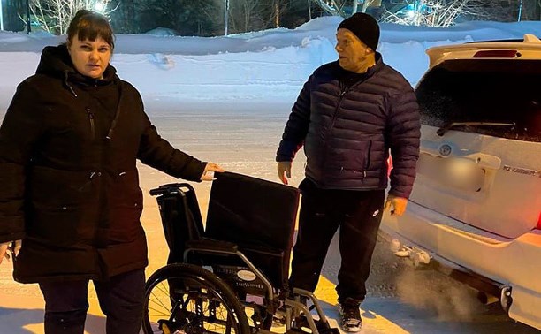 Потерявшему обе ноги на СВО сахалинцу нашли коляску и помогут встроиться в параолимпийский спорт
