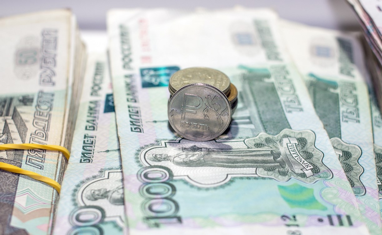 В Холмске только после вмешательства прокурора выплатили деньги сотрудникам "Тепловых сетей" 