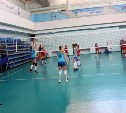 Первенство по волейболу собрало в Южно-Сахалинске 14 команд со всей области 