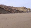 На берегу Татарского пролива нашли тело мужчины 
