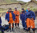 Пропавшую по дороге на вулкан Баранский группу туристов доставили в Курильск