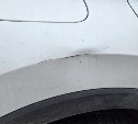 Неизвестный столкнулся с Volkswagen Tiguan и скрылся с места ДТП в Южно-Сахалинске