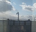 Трубу котельной скрючило в исправительной колонии в Южно-Сахалинске