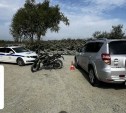 Toyota Rav4 при левом повороте снесла мотобайкера в Ново-Александровске 