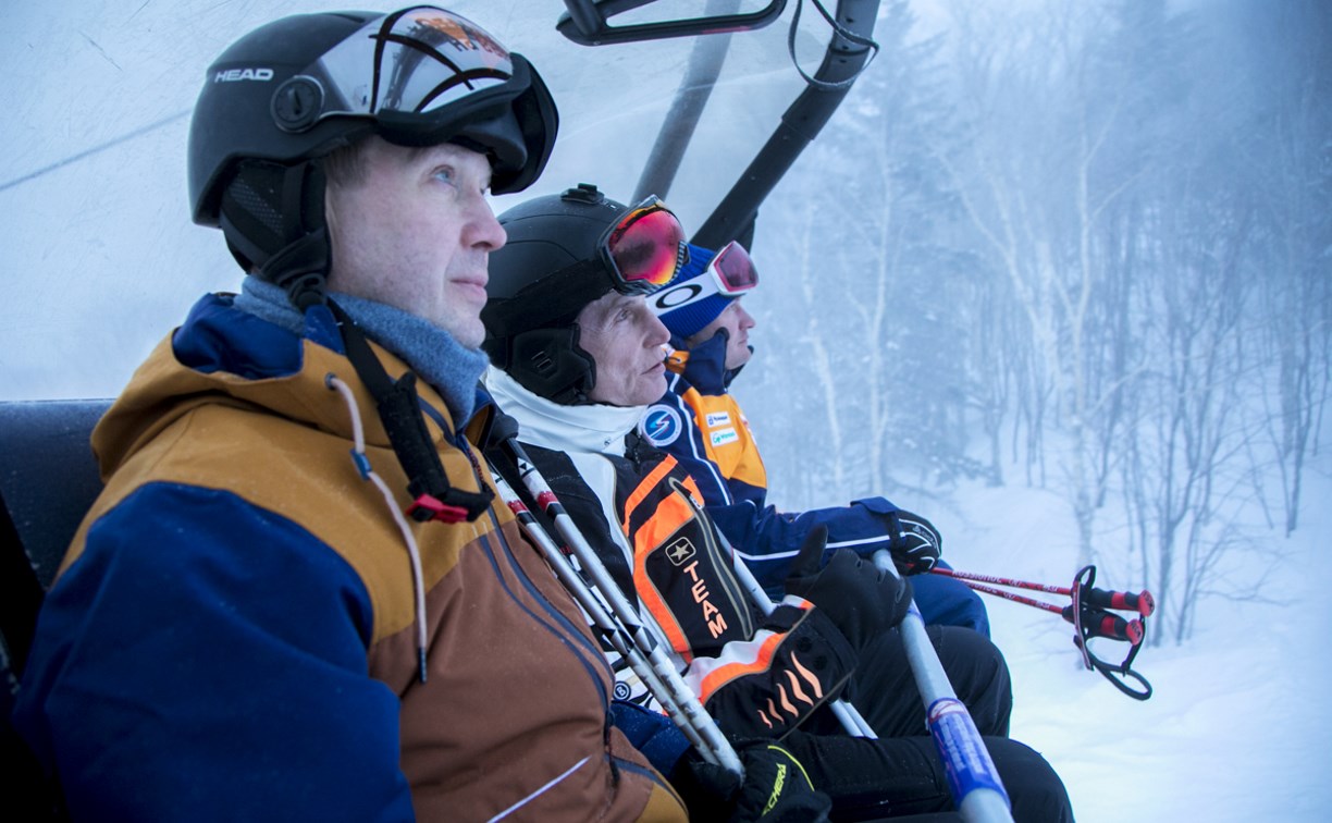 Участники фестиваля "Утро Родины" встали на лыжи