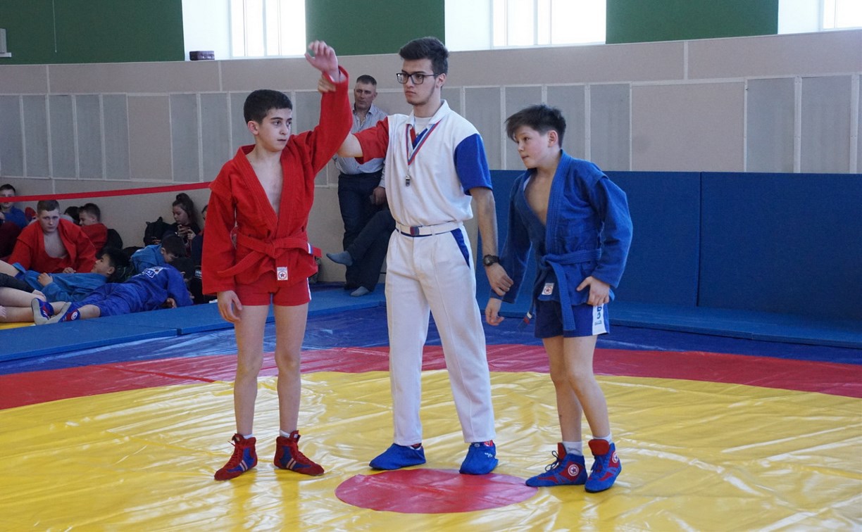 На Сахалине завершились областные соревнования по самбо