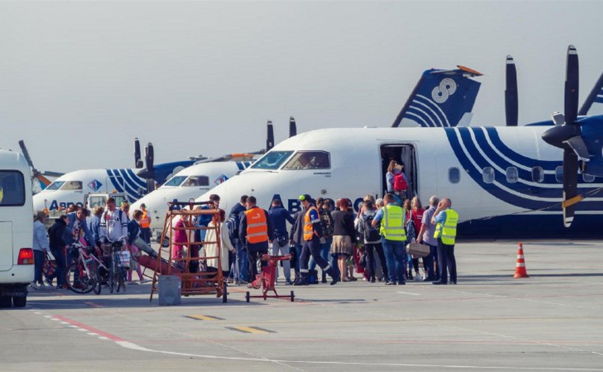 Авиакомпания "Аврора" пообещала не сокращать рейсы и сделать 36 социальных маршрутов