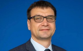 Политика и экономика