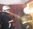 Пожар на 4 этаже дома в Южно-Сахалинске начался из-за кофемашины