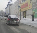 Внедорожник врезался в седан в Южно-Сахалинске