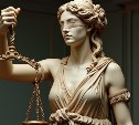 Зловонная квартира: на Сахалине больного пенсионера хотели выселить за антисанитарию, а жильё продать