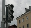 Из-за аварии на сетях в Южно-Сахалинске без света остались потребители, на 6 перекрёстках не работают светофоры