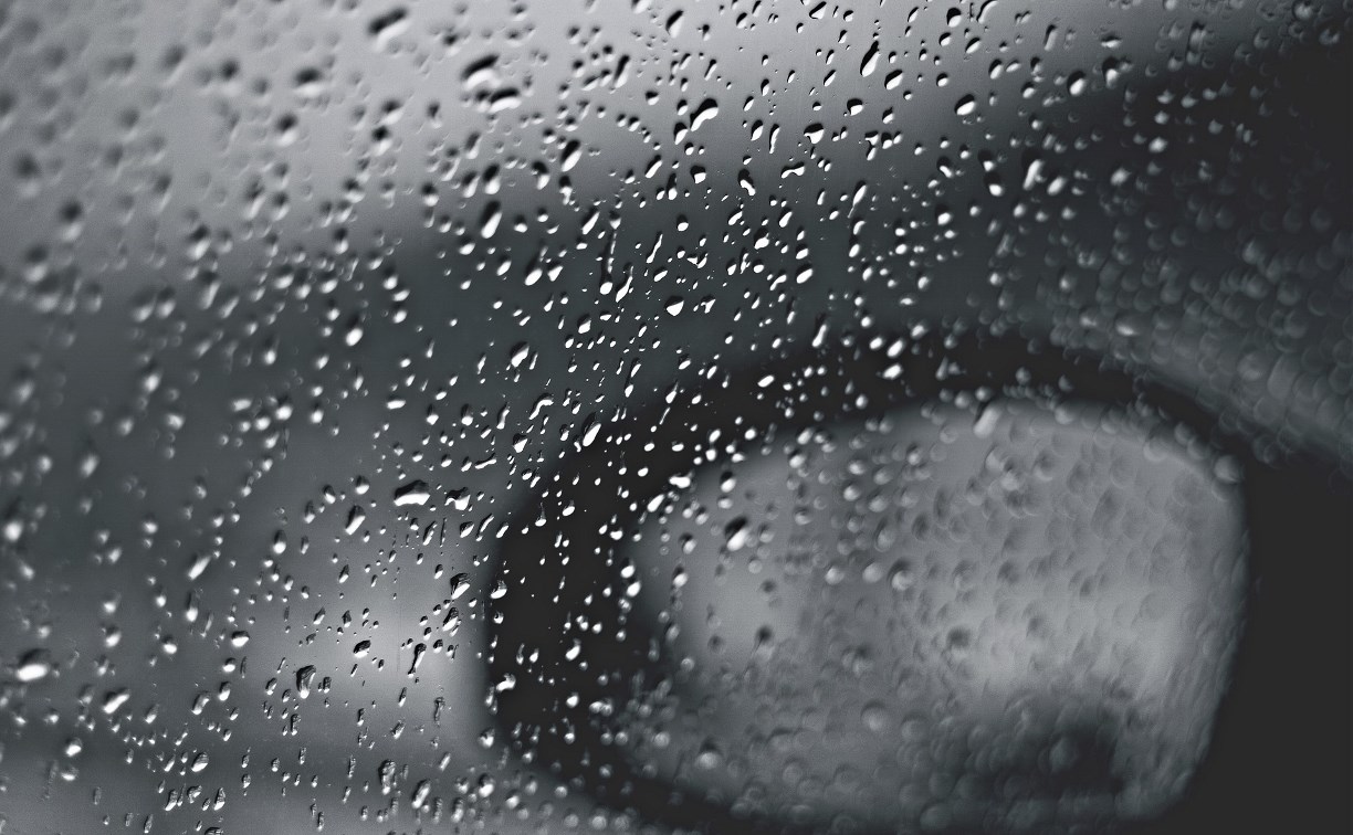 В пяти районах Сахалина ожидаются сильные осадки и ветер до 27 м/с