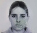 Полиция Корсакова продолжает искать женщину, подозреваемую в краже
