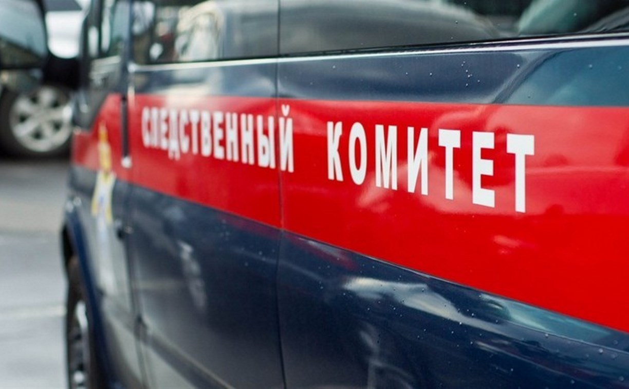 Тело мужчины с огнестрельным ранением обнаружили в Макаровском районе