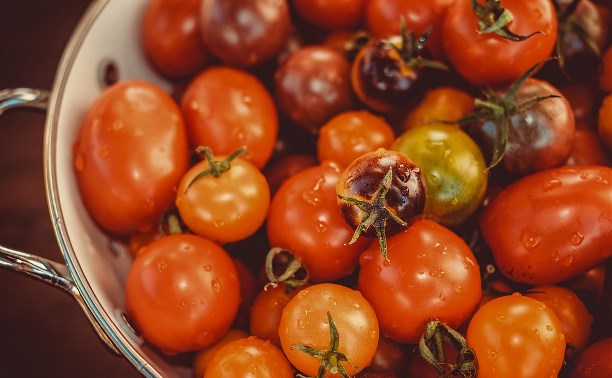 Почти триста сахалинских предприятий сдерживают цену на свою продукцию Почти триста сахалинских предприятий сдерживают цену на свою продукцию