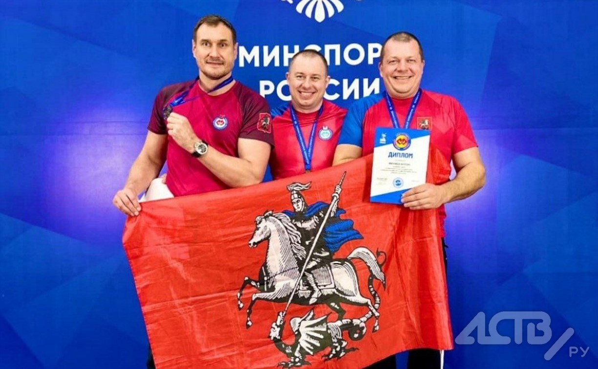 "Одной левой": курильчанин без единого поражения стал чемпионом России в армрестлинге 