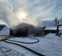 Горящий гараж потушили в Александровске-Сахалинском