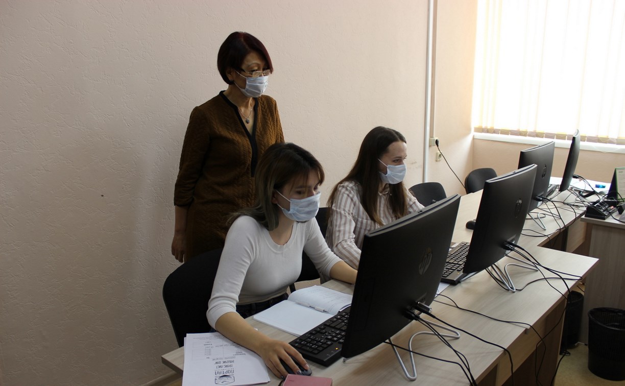 Сахалинские студентки помогают предпринимателям развивать собственное дело