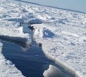 В понедельник выходить на лед в заливе Мордвинова опасно