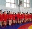 Полсотни сахалинских самбистов сразились за медали областного первенства