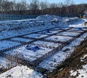 Валерий Лимаренко проинспектировал ход строительства спорткомплекса в Смирных
