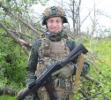 "Броник нужен, он спасает": боец сахалинской бригады рассказал, как выжил после попадания FPV в спину