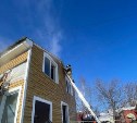 В СНТ в Южно-Сахалинске чуть не сгорел дом