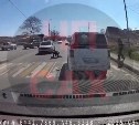 На пешеходном переходе в Корсакове машина сбила школьника 
