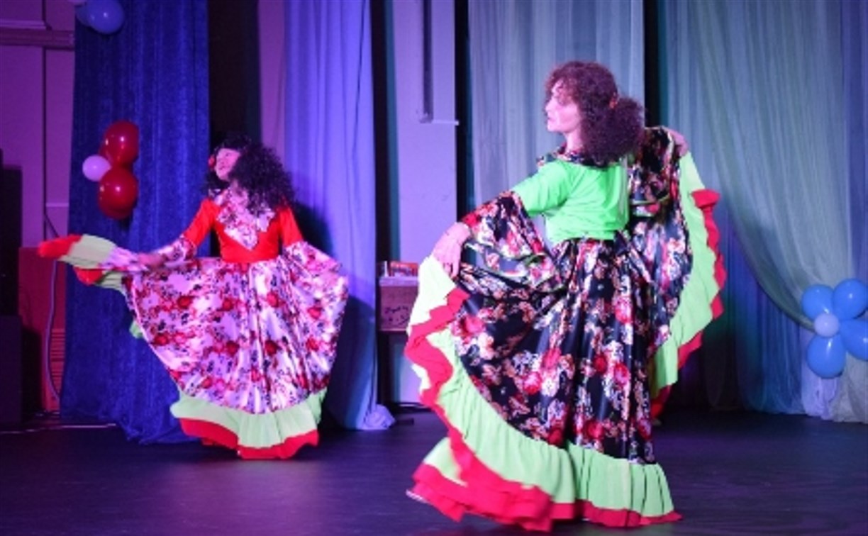 Инвалиды Поронайска танцевали и пели на местном фестивале 
