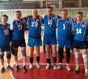 Сахалинские волейболисты заняли второе место на турнире ветеранов в Хабаровске 