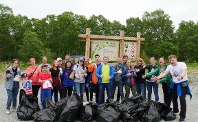 Сахалинские добровольцы очистили тропу к Лягушке от мусора