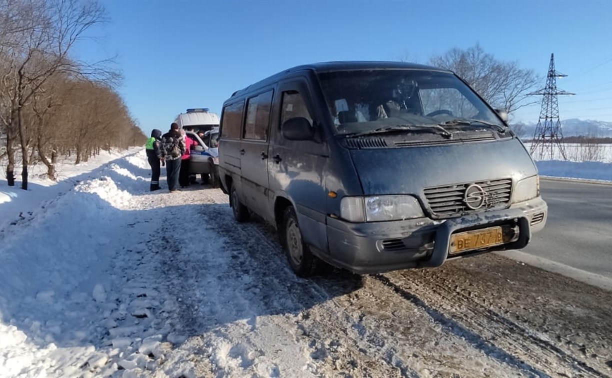 На Сахалине у водителя прямо за рулём отнялась рука