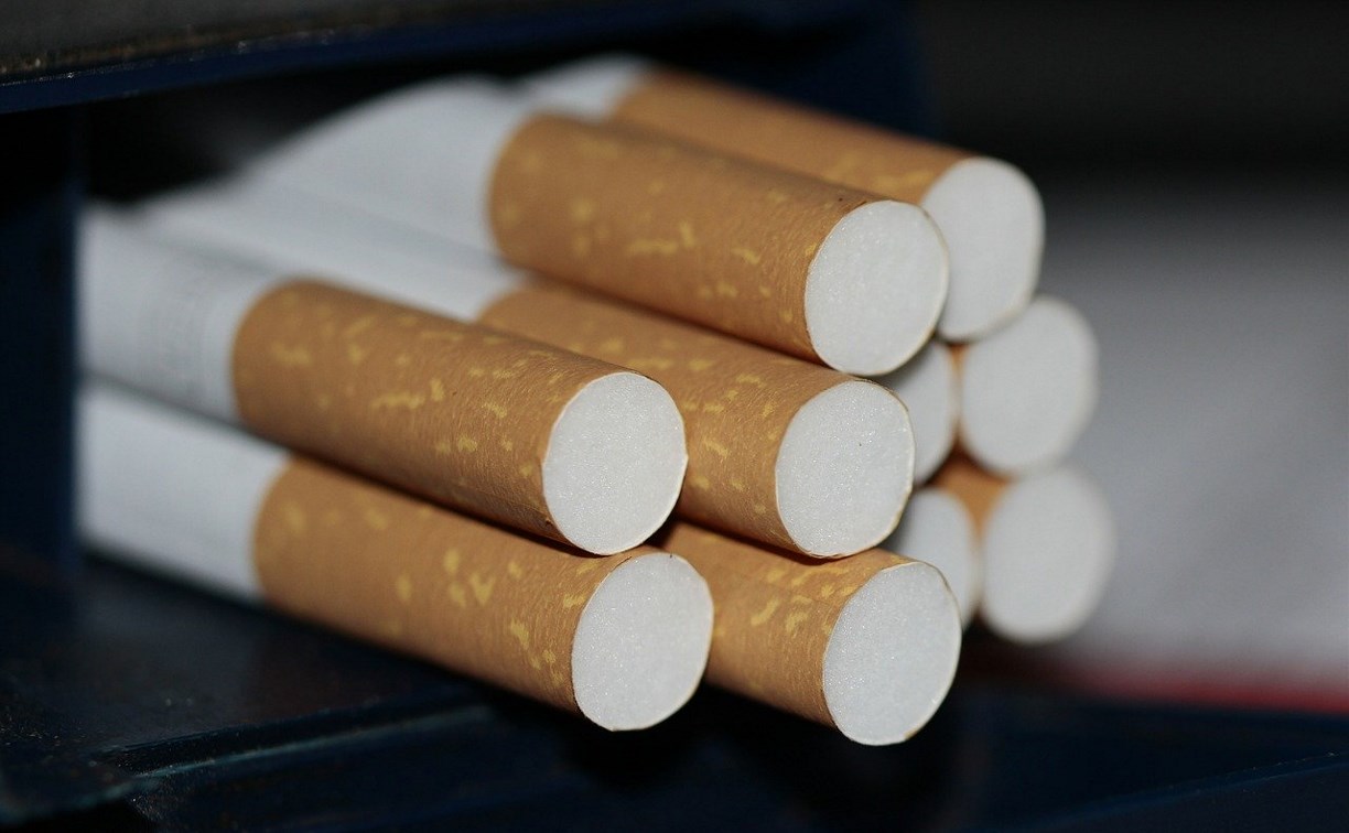 Табак и автозапчасти рекомендовали вернуть в товары первой необходимости
