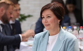 Политика и экономика