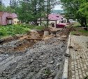 На территории горбольницы Южно-Сахалинска сорвали сроки земляных работ