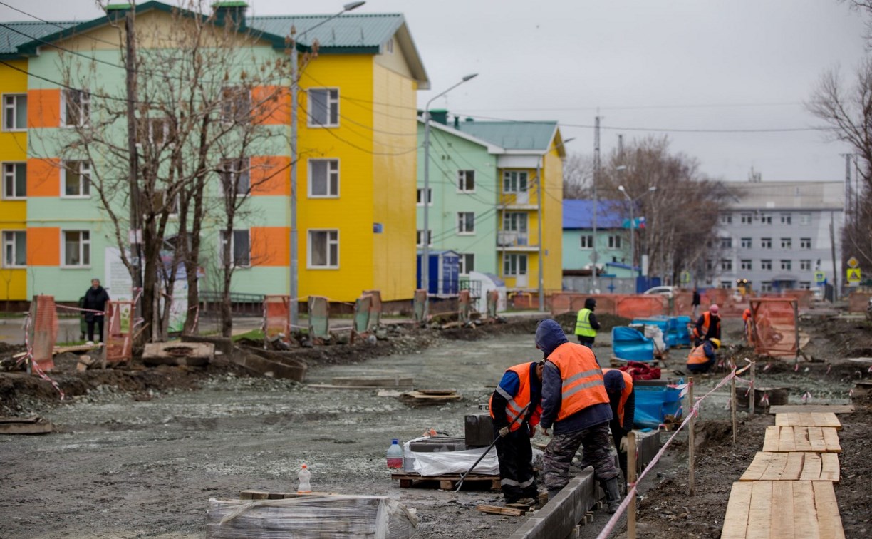 Дороги в 25-ом микрорайоне Южно-Сахалинска отремонтируют в этом году