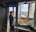 В пятиэтажке в Александровске-Сахалинском загорелся балкон