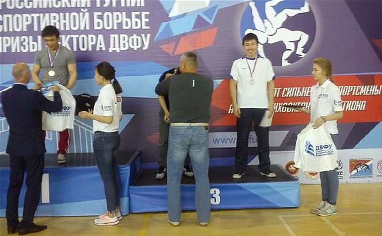 Сахалинские борцы примут участие во Всероссийском турнире