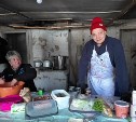 Повара в экстремальных условиях готовят еду для участников гонки "Берингия"
